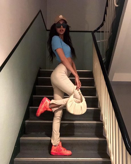 marlinskaa エロティックモデル 画像