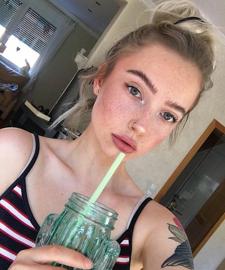 badboyblues ホット女優 写真