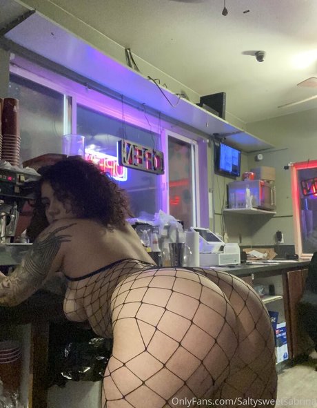 SaltySweetSabrina ポルノスター 写真