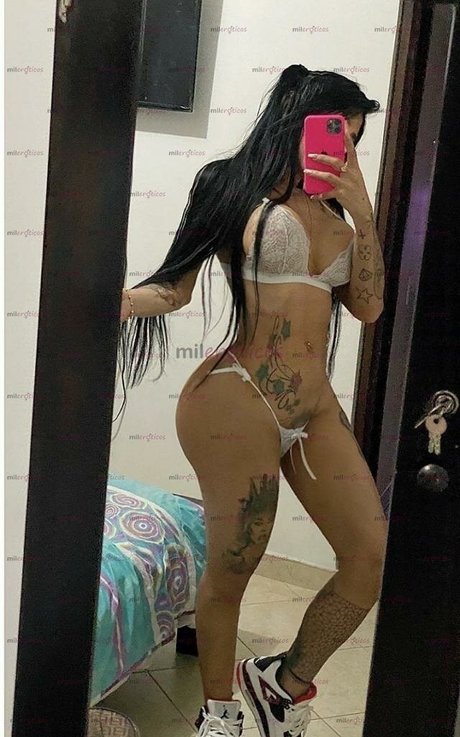 Laura Branyer 限定スター ギャラリー