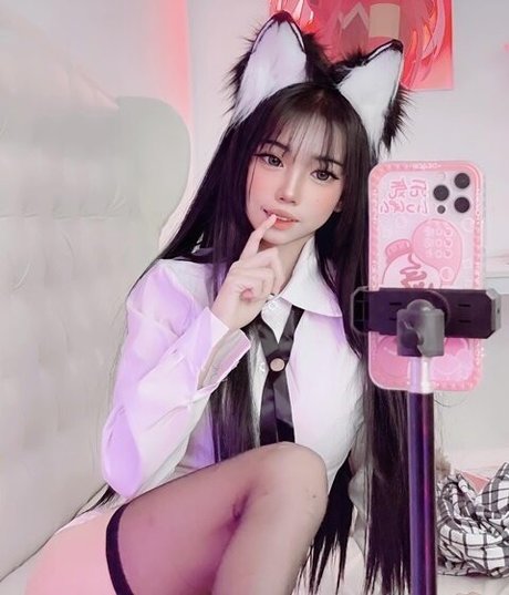 Akari スター ヌード アーカイブ