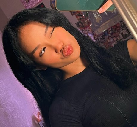 シャワー3P オンリーファンズ 無料ポルノ 写真