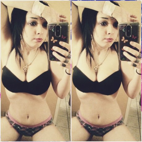 asmr フェラチオ オンリーファンズ セクシーヌード 写真