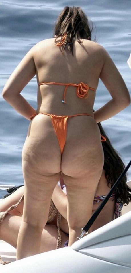 Camilla Cabelo ホットスター ギャラリー