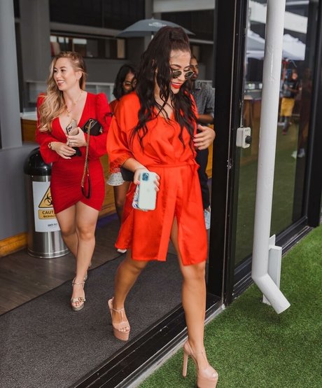 ゲイディルドオンリーファンズ ホット裸 写真