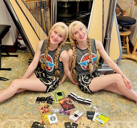 タンオンリーファン ホットヌード 写真