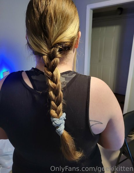 geekikitten トップモデル 写真