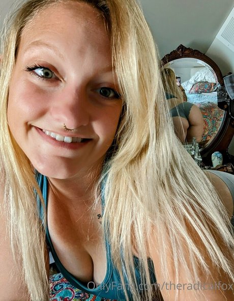 theradicalfox xxx女優 写真