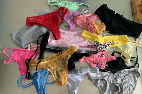 黒髪の熟女オンリーファンズ 無料ポルノ 写真