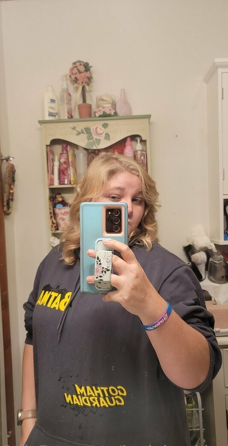 katiebugkitty122 スター ヌード 写真