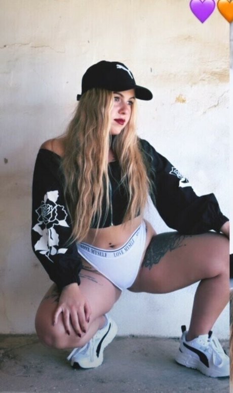 アナルオーガズム オンリーファンズ ポルノグラフィック アーカイブ