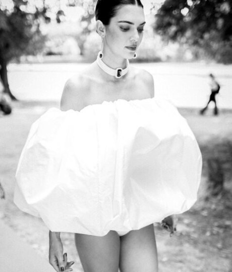 カーリーエボニーオンリーファンズ 無料セクシー 写真