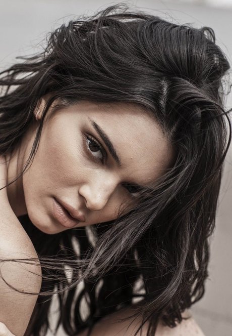 金髪の顔射オンリーファンズ ホットヌード 写真