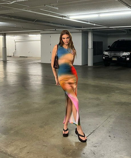 ブルネットのPOV オンリーファンズ 美しいヌード ギャラリー