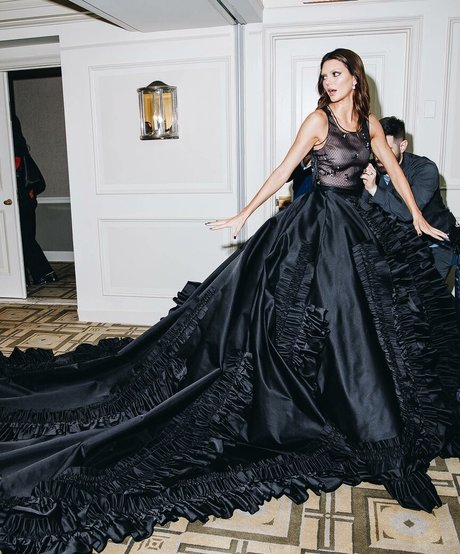 ぽっちゃりカップルオンリーファンズ ポルノ 画像