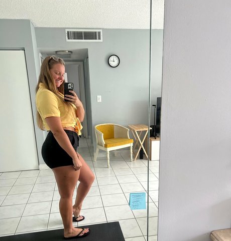 ティックトックスター オンリーファンズ ホット アーカイブ