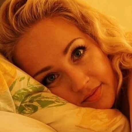 イギリスのおばあちゃんオンリーファンズ 素敵 写真