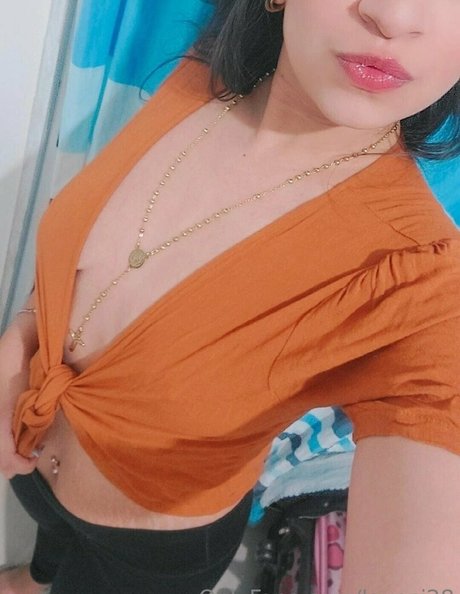 タンオンリーファン 無料エロ 画像