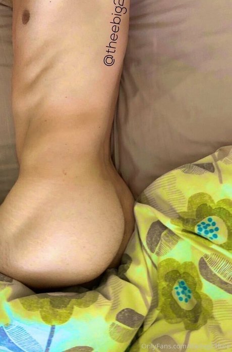 フィリピン人オンリーファンズ セクシーヌード 写真