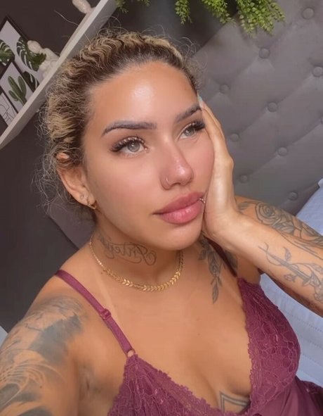 ブロンドのお尻オンリーファンズ 美しいポルノ ギャラリー