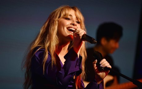 セーリングオンリーファンズ ヌード 画像