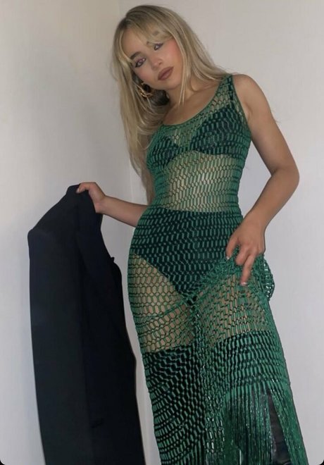 アジア人の偽おっぱいオンリーファンズ パーフェクト ギャラリー