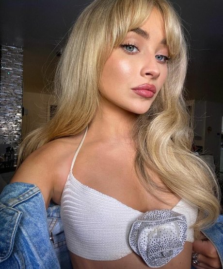 キッチンセックスオンリーファンズ 無料エロ ギャラリー