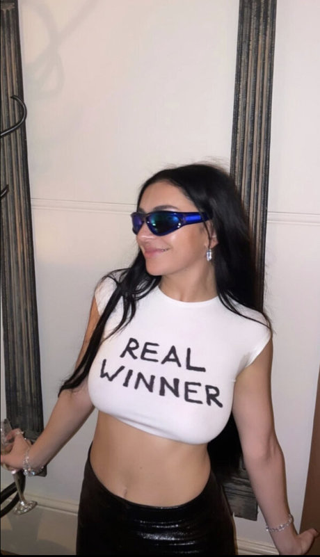 Charli XCX 高品質女優 ギャラリー