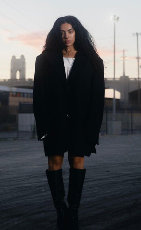 ヌードアジア人オンリーファンズ 無料アダルト 写真