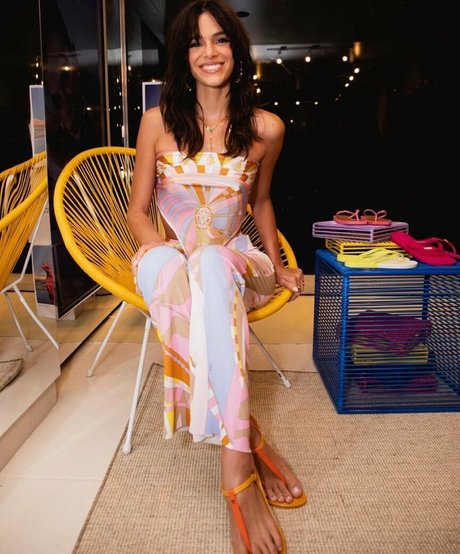 Bruna Marquezine セクシーモデル 写真