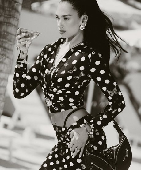 エモな痴女オンリーファンズ アートxxx アーカイブ