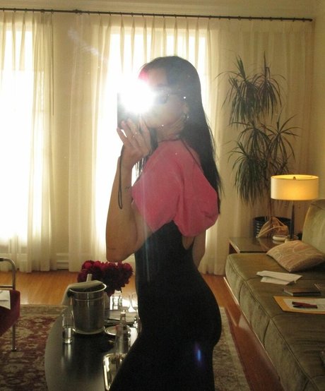 かわいいアナルオンリーファンズ 無料 写真