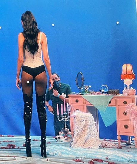 妻のアナルオンリーファンズ ホット裸 写真