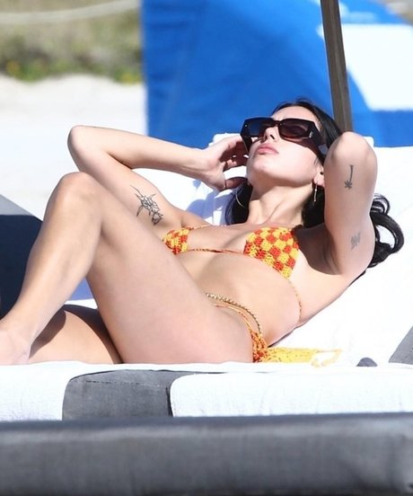 アウトドア 熟女 オンリーファンズ ホット裸 写真