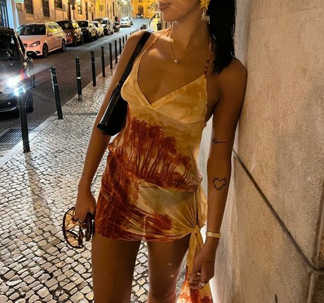 アジア人トゥインクオンリーファンズ アート裸 アーカイブ