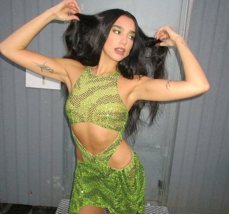 教室オンリーファン ポルノ 写真