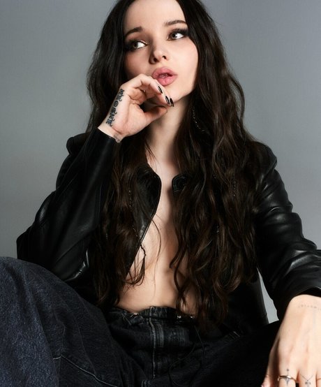 ゲイディルドオンリーファンズ エロ 写真