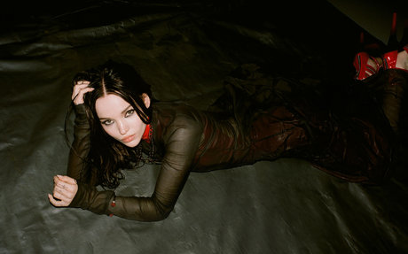 Dove Cameron トップ女優 写真