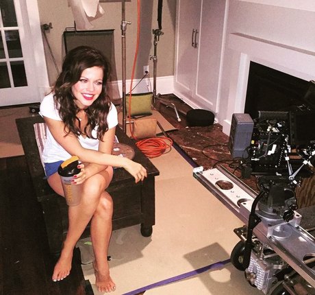 Tammin Sursok ホットなモデル 写真