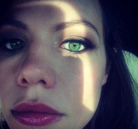 足 熟女 オンリーファンズ アダルト無料 画像