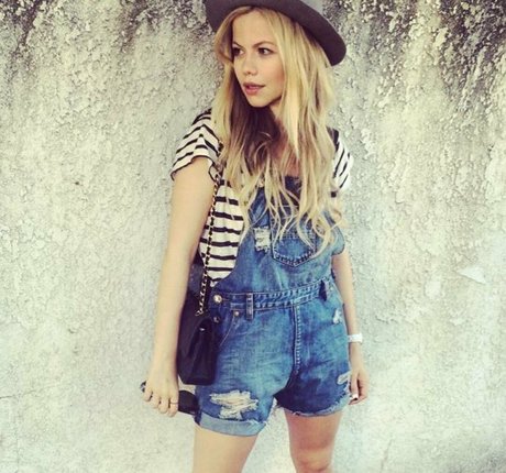 足 マンコ オンリーファンズ xxx 写真