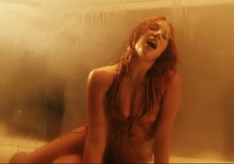 コスプレ ヘンタイ オンリーファンズ HD 写真