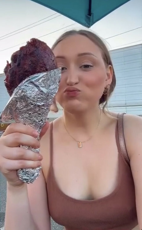 strawberrytallcakee 高品質モデル 画像