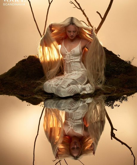 Zara Larsson 最高のポルノスター 写真