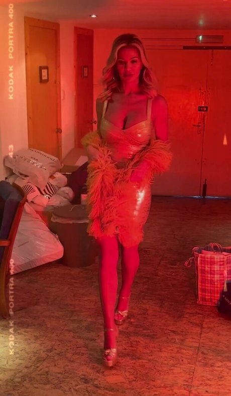 カーリーエボニーオンリーファンズ 無料エロ アーカイブ