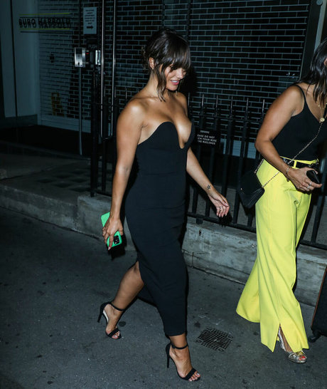 柔軟なティーンオンリーファン ポルノ 画像