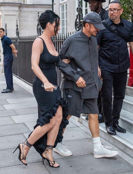 ランジェリーファックオンリーファンズ 無料裸 ギャラリー