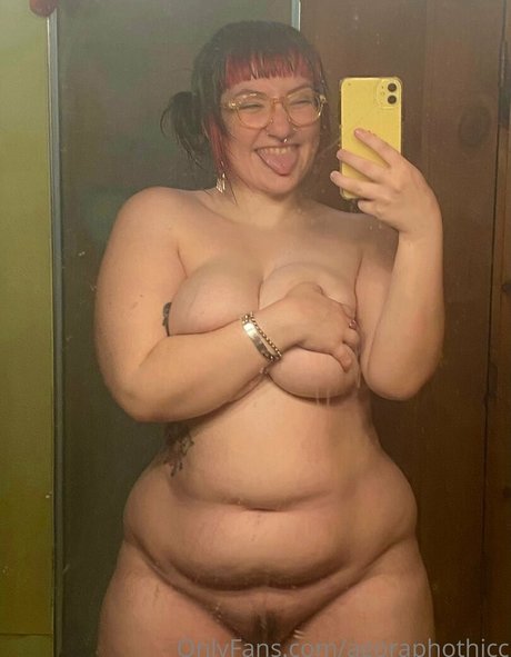 agoraphothicc 無料モデル ギャラリー