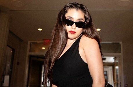 Lauren Jauregui スター xxx ギャラリー