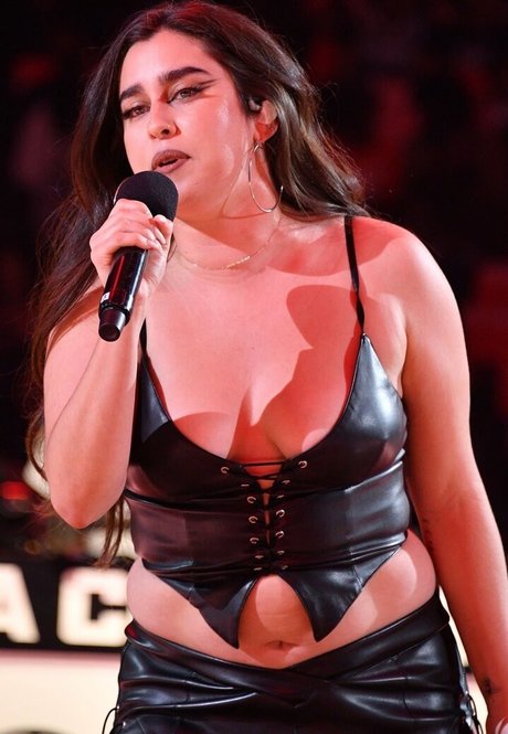 熟女のおっぱいオンリーファンズ 美しいxxx ギャラリー